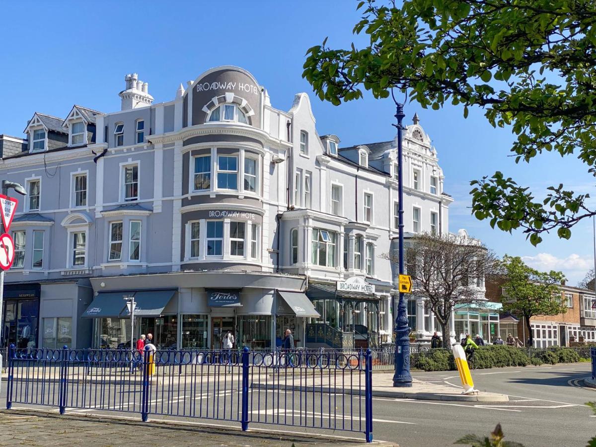 The Broadway Hotel Λαντούντνο Εξωτερικό φωτογραφία